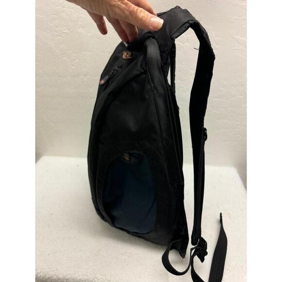 Lowepro Black Nylon Backpack Front Zip Pocket Adjustable Straps - Picture 3 of 9